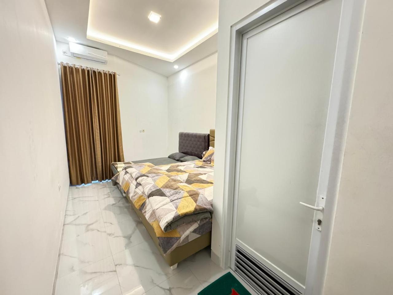 Griya Mahoni Palagan Homestay Jogja Ngaglik Exterior photo